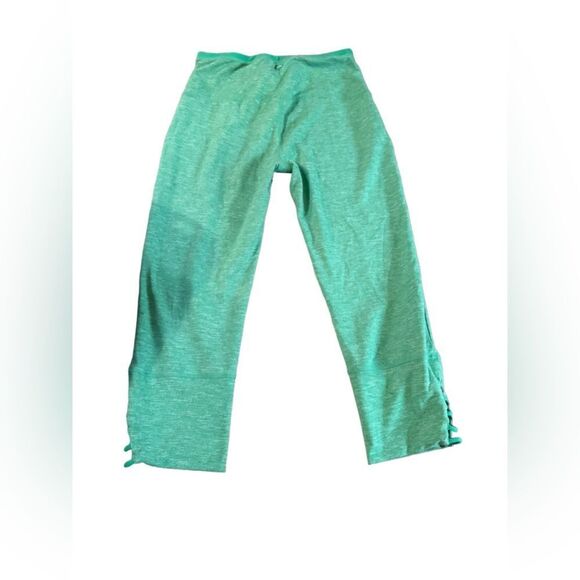 EUC Prana Tori Capri leggings in Light green Medium Sold Out - Picture 7 of 13